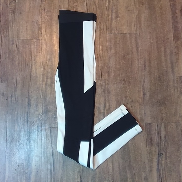 BCBGMaxazria Woman's Jeremah Color Block Paneled White/Black Leggings Small - Picture 7 of 7